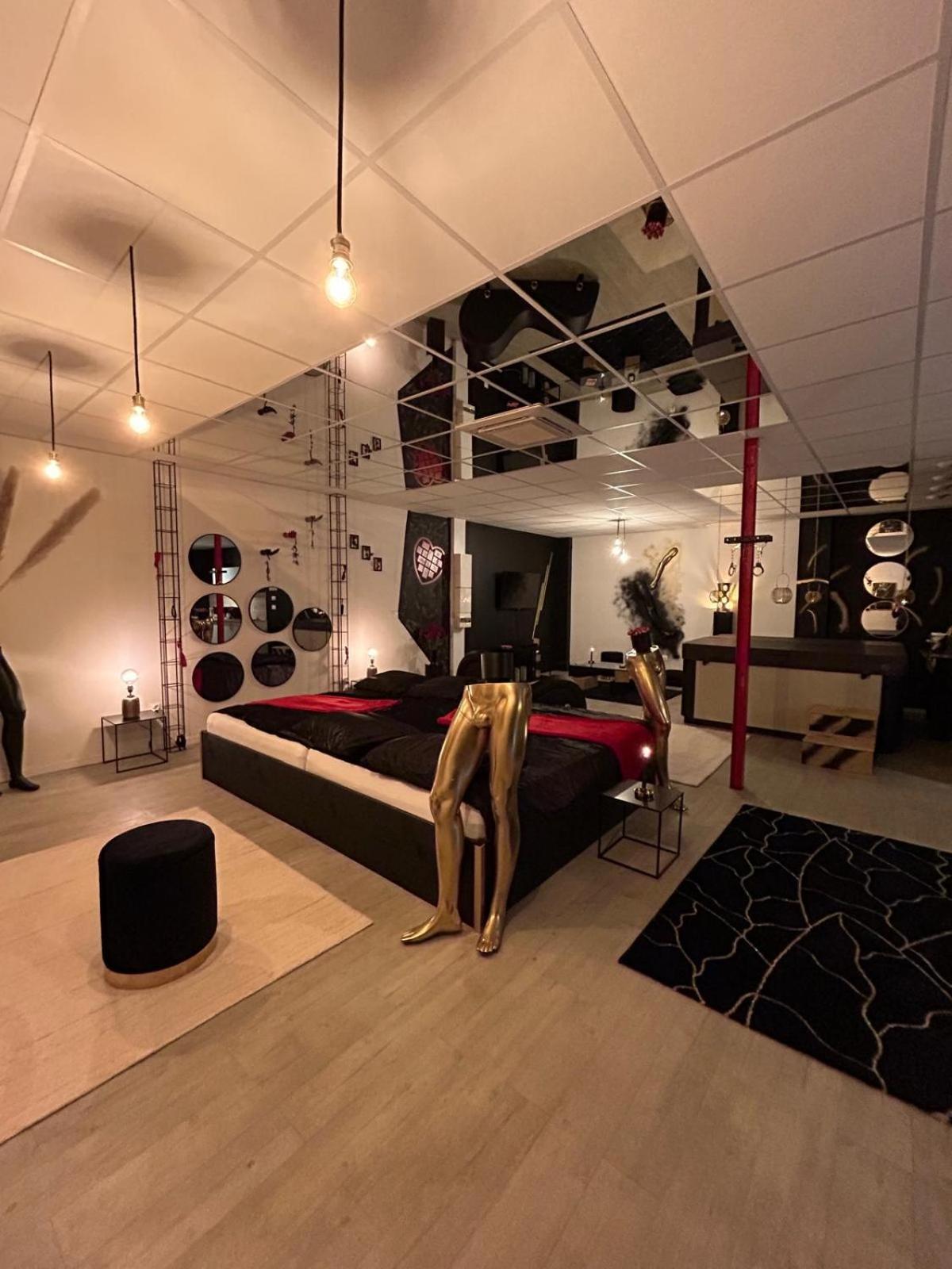 L'Escapade Sensuelle - La Love Room D'Épernay Eksteriør billede