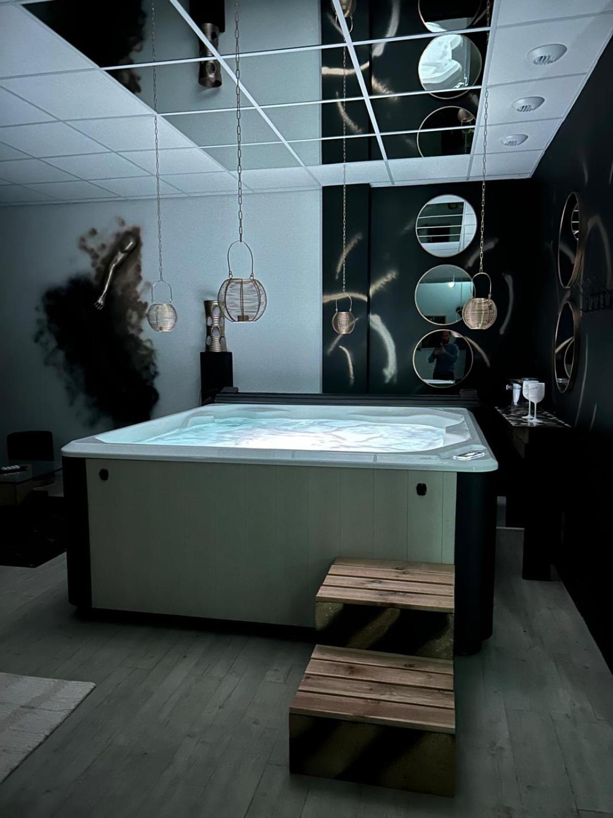 L'Escapade Sensuelle - La Love Room D'Épernay Eksteriør billede