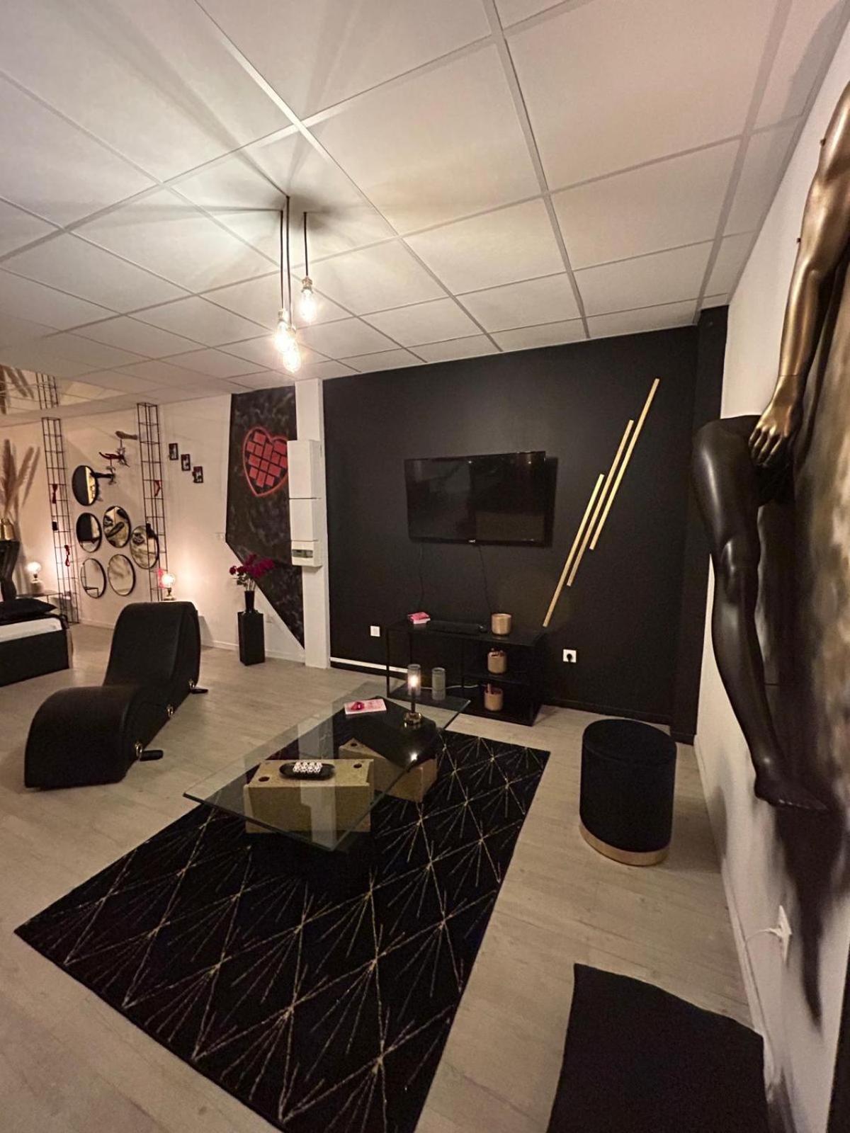 L'Escapade Sensuelle - La Love Room D'Épernay Eksteriør billede
