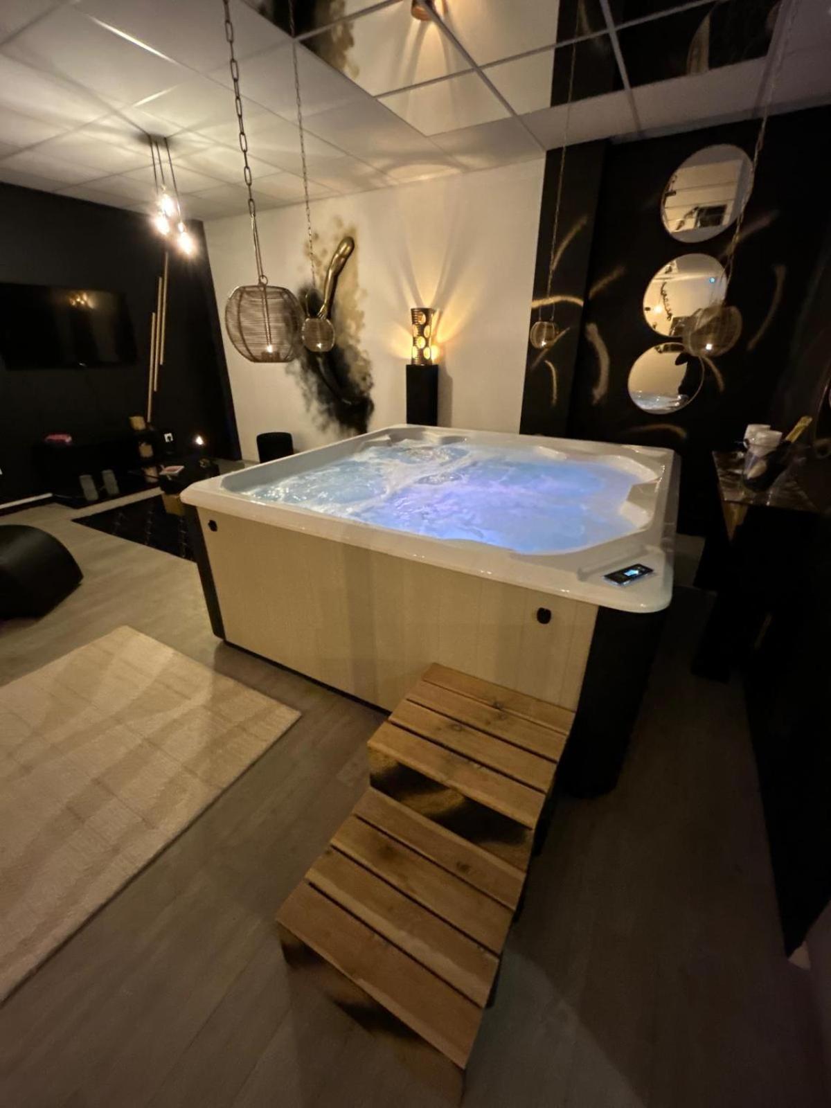 L'Escapade Sensuelle - La Love Room D'Épernay Eksteriør billede